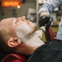 Regular Neck Bleach Salon Men